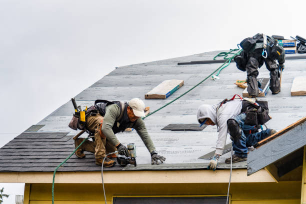 Professional Gutter Installation technician working in Warsaw, OH
